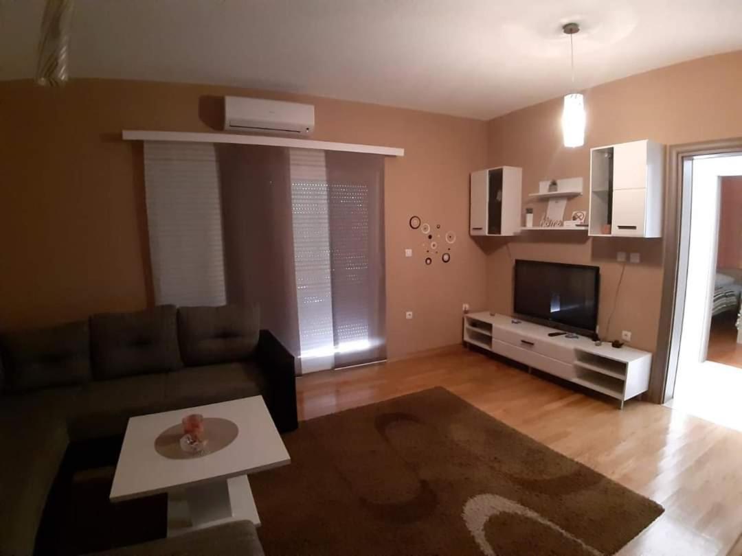 Apartman Dora Sukosan Exterior photo